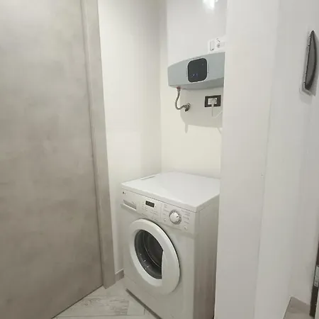 Casa Vacanze Via Nizza 57 Zinola-wifi *
